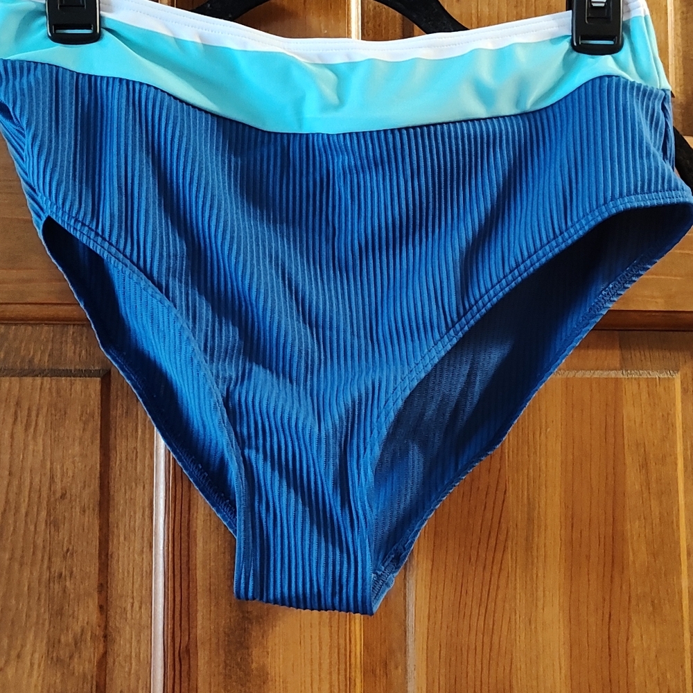 Rotita Nip Women's Medium 2pc Swimsuit Set - image 5